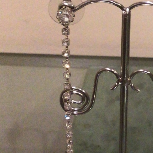 🛍3 for $30🛍NWT Rhinestone long strand earrings set in silvertone - Picture 2 of 5